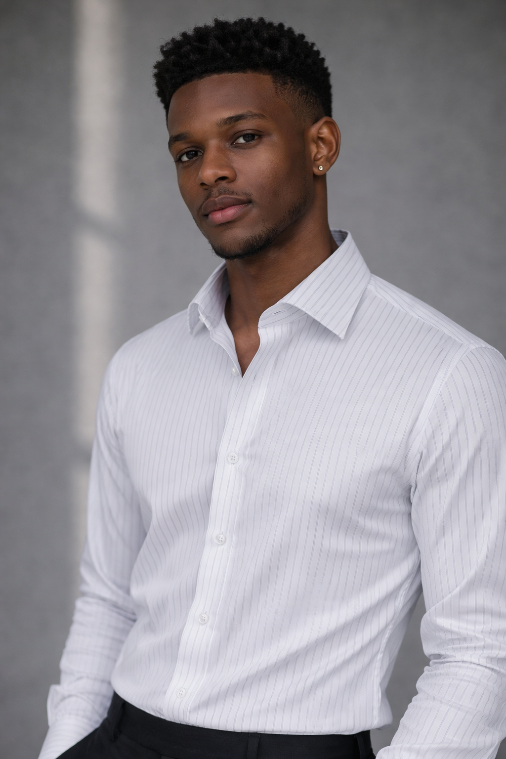 Chemise Homme Rayée Blanc et Noir (67.7 % polyester, 30.8 % viscose, 1.5 % élasthanne)