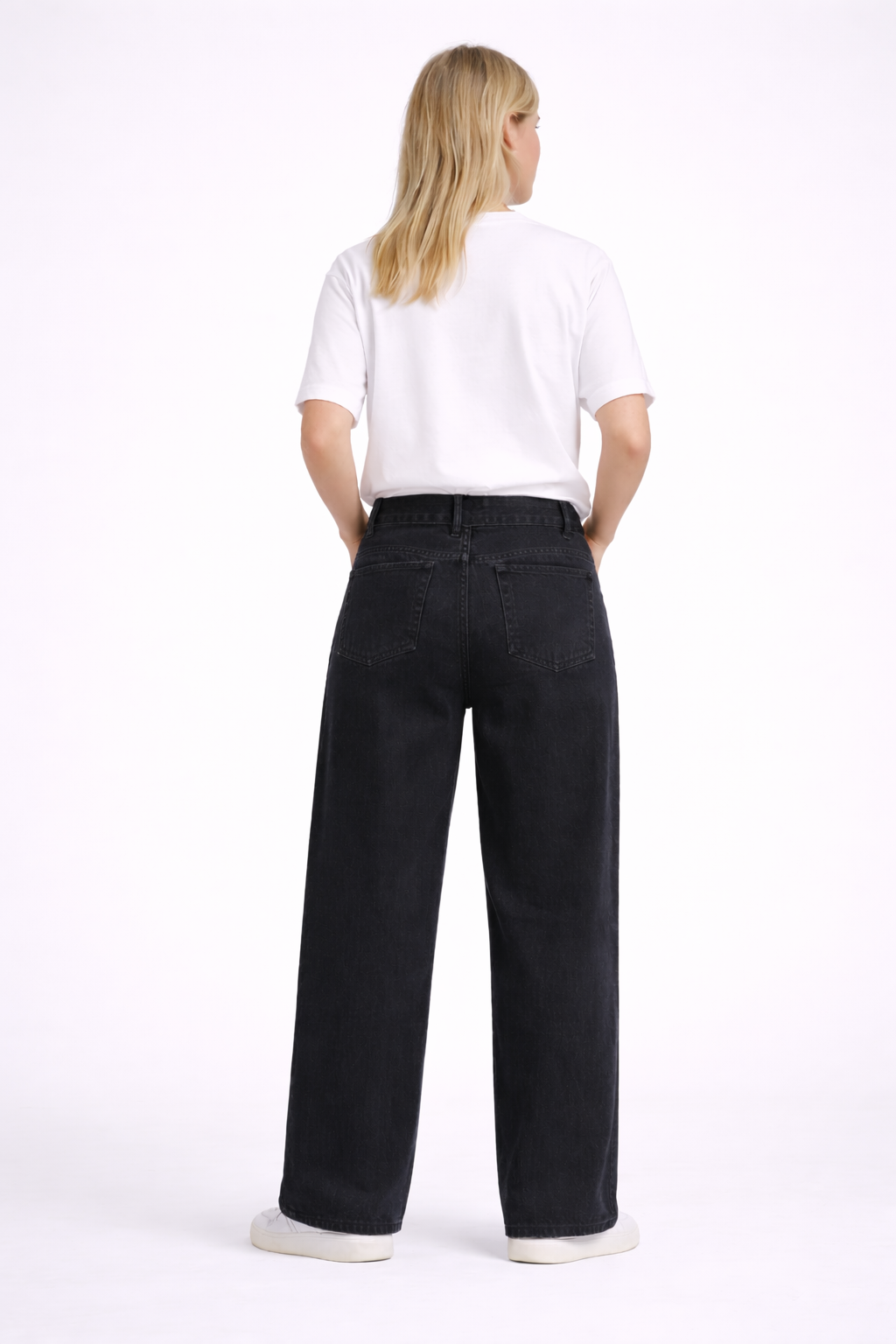 Jean noir femme – 52 % coton 33,6 % polyester 14,4 % viscose